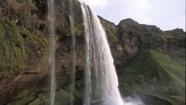 Wasserfall in der Nähe von Hvolsvollur/Island.