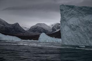 Ein Eisberg bei Saqqaq in Grönland