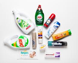 Procter & Gamble-Produkte, die Palmöl enthalten, z.B. Ariel Waschgel, Head & Shoulders Shampoo, Gillette Rasierschaum, Pampers Feuchttücher, etc.