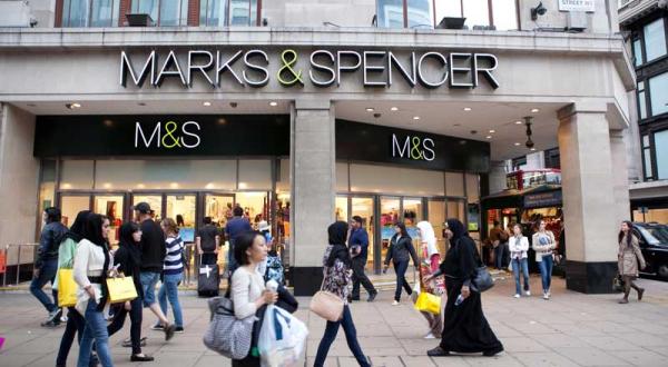 Marks & Spencer Store in London im Juli 2012
