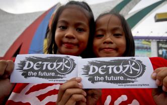 Greenpeace nimmt am Manila Bay Clean-up (MBC) "Detox" Run teil im Juli 2011