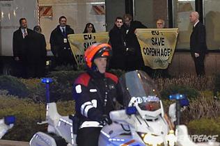 Greenpeace-Aktion auf dem roten Teppich 