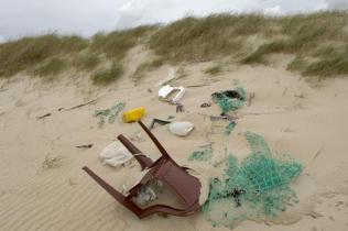 plastic waste on Texel Island