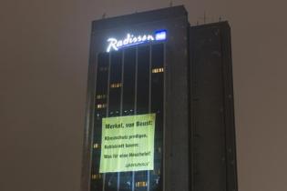 climate banner on SAS Radisson Hamburg