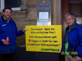 Mahnlichter vor dänischen Botschaften