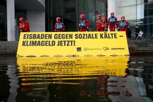 Ice Bathing for Climate Money in Berlin