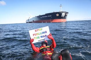 Peaceful Action Confronting Russian Oil Transportation in Denmark