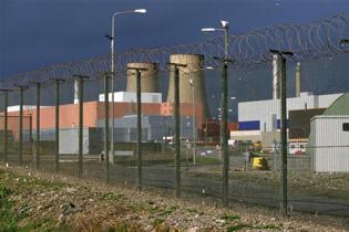 Die nukleare Anlage Sellafield. 27.04.2002