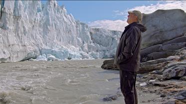 Al Gore beobachtet in Grönland die Auswirkungen des Klimawandels.