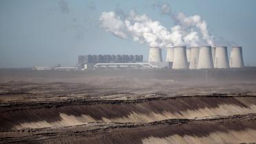Braunkohletagebau und Kraftwerk Jänschwalde in der Lausitz