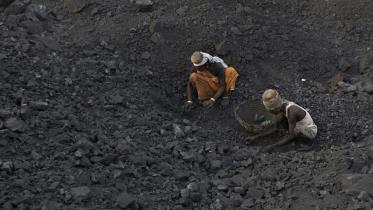 Arbeiter in der Kohlegrube in Indien, Jharia, im oktober 2008 