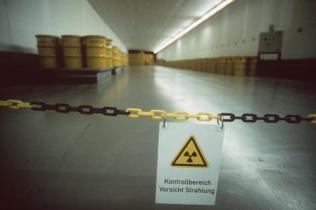 Atommüllbehälter im Zwischenlager Gorleben, 1994
