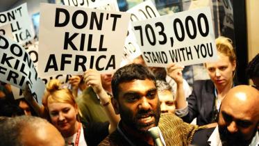 Durban: Kumi Naidoo demonstriert für den Klimaschutz im September 2011