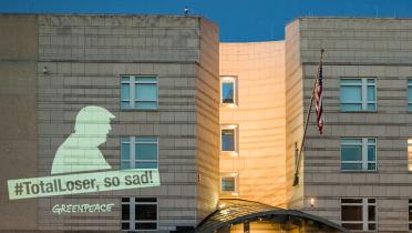 Trump-Projektion an US-Botschaft in Berlin