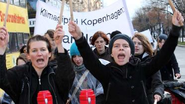 JAGs protestieren in Berlin für Klimaschutz vor der Klimakonferenz in Kopenhagen, November 2009