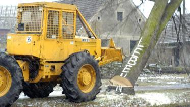 Vattenfall lässt Dorf abreißen um Kohle abzubauen, Februar 2004