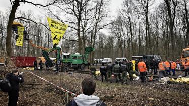 Aktion auf den Gleisen: "Stopp Castor nach Lubmin!" 02/15/2011 