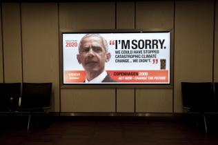 Plakat von tcktcktck.org und Greenpeace zeigt gealterten Barack Obama zum Scheitern der UN-Klimakonferenz, November 2009