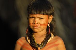 Ein Kind der Enawene Nawe Indianer im Amazonas Gebiet in Brasilien, Mai 2006