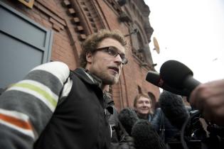 Marco Weber verlässt das Gefängnis SIZO 1 in St. Petersburg, November 2013