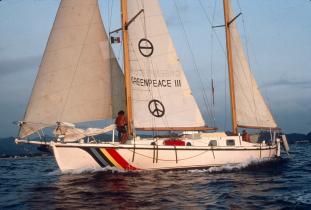 Die Vega, von David McTaggart umbenannt in Greenpeace III, geht von Manzanillo/Mexiko auf ihre dritte Fahrt gegen die französischen Atomtests im Pazifik