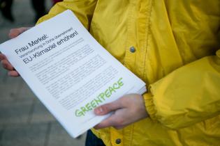 Protest CDU-Parteitag Merkel und COP18 im Dezember 2012