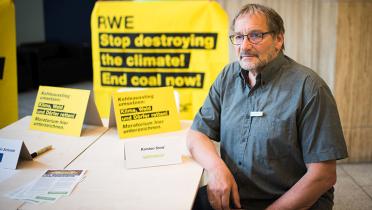 Greenpeace-Experte Kartsen Smid in der RWE-Zentrale