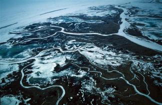Zuflüsse des Beikalsee aus der Luftperspektive im Winter