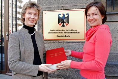 Messages for Minister of Agriculture in Berlin