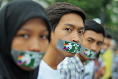 Solidaritätsaktion in Indonesien für die Arctis 30, 30 in Russland über Monate inhaftierte Greenpeace-Aktivisten