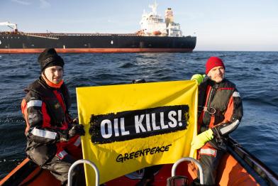 Protest at the Eventin Oil Tanker