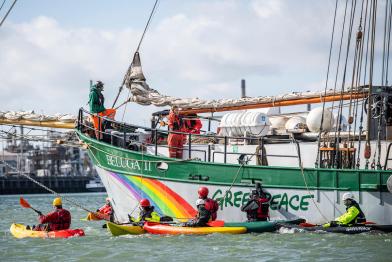 Blockade of Shell's Harbour in Rotterdam