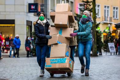 Black Friday Action with Tower of Boxes in Osnabruck  (Photos & Videos)
