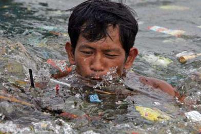 Müll in der Bucht von Manila