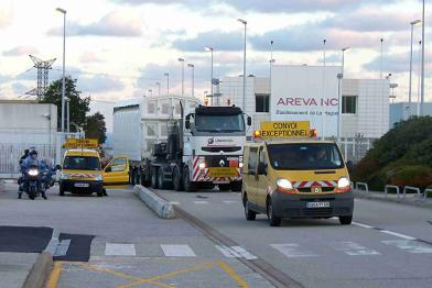 Die ersten Castoren sind unterwegs zum Verladebahnhof in Valogne. 25.10.2010 