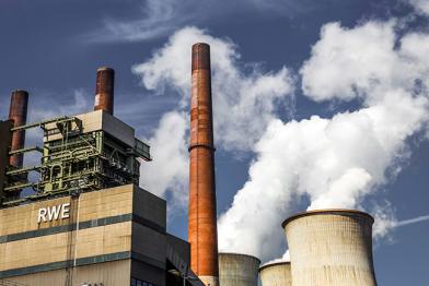 Die großen Energieversorger RWE, Vattenfall, Eon und EnBW stehen aufgrund von Managementfehlern vor einer prekären Wirtschaftslage.