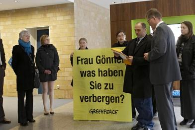 Greenpeace-Akivisten und Atomexperte Heinz Smital im Umweltministerium in Stuttgart 03/10/2011
