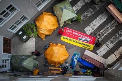 Greenpeace-Aktivisten campieren in der Parteizentrale der Linken, 26.05.2014