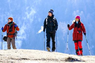 PFC-freie Expedition dreier chinesischer Aktivisten, Vier-Schwestern-Gebirge