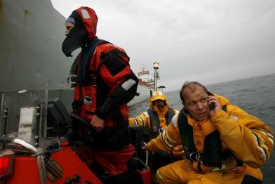 Jörg Feddern am havarierten Frachter Winona im Juni 2010