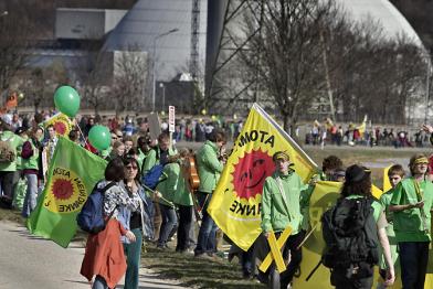 Protest vor dem AKW Neckarwestheim 03/12/2011