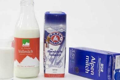 Milchtüten (Vollmilch) der Marken Allgäumilch, Bären Marke, Weihenstephan (Müller Milch).