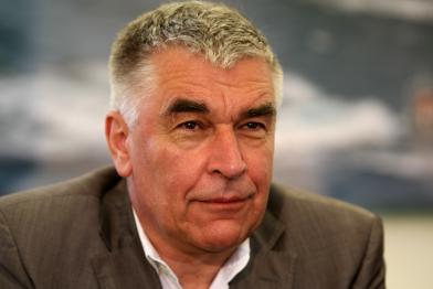 Gerd Leipold bei der Presseskonferenz zum Start von Greenpeace Afrika, November 2008