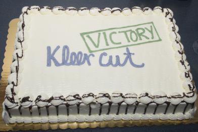 Erfolgskuchen, Kimberly Clark verabschiedet sich von Zellstoff aus Urwaldholz, August 2009