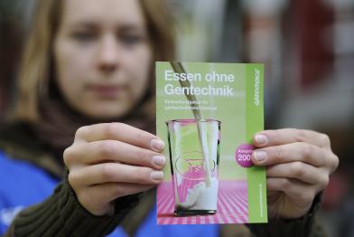 Titelbild des Greenpeace-Einkaufsratgebers 2009, aktualisierte 11. Auflage.