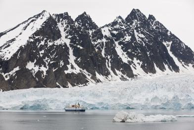 Gletscher in der Arktis, Juli 2013