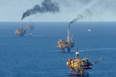 Ölförderanlage "Brent Feld" in der Nordsee, Mai 2010