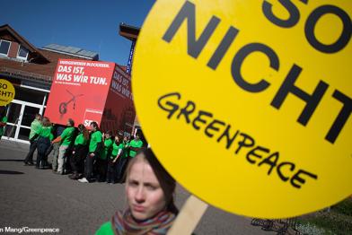 Greepeace-Aktivisten protestieren gegen den SPD-Kohlekurs.