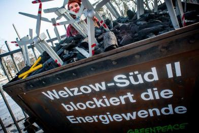 Potsdam, 25.01.2014: Proteste gegen den Abbau von Braunkohle und gegen geplante Tagebaue wie Welzow Süd II