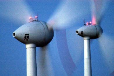 Windkraftanlage in Egeln/Sachsen-Anhalt, 2003